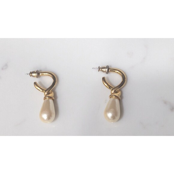 Vintage Carolee Earrings Faux Pearl Dangle Drop Gold Tone Pierced - Picture 11 of 14